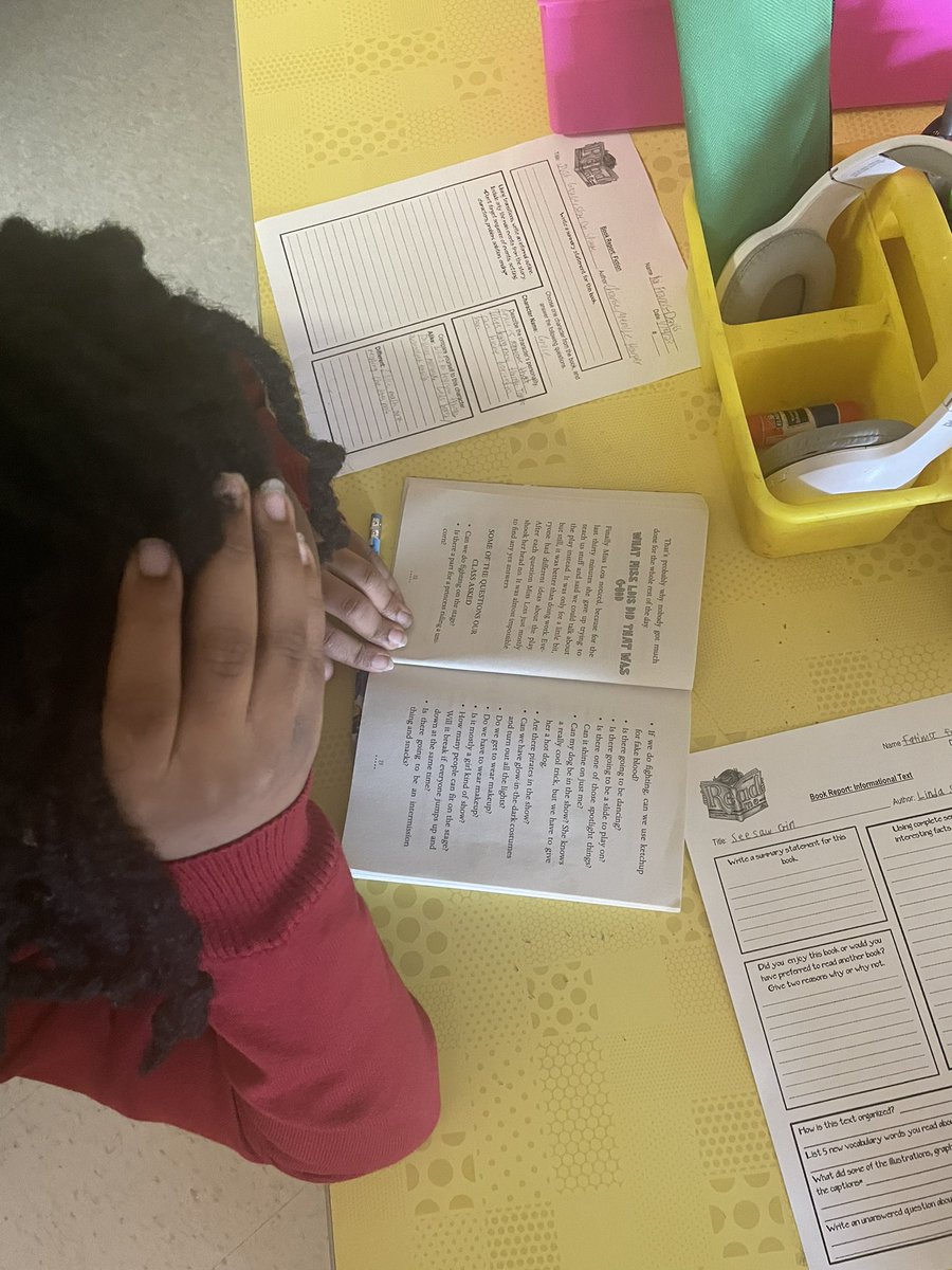 Ms_Simpson7's tweet photo. Reading Rotations/Stations in Action 🤍📚 Students are preparing for the GMAS with constructive response practice activities &amp; building their comprehension skills at my teacher table #iTeachToReach #ReadingStations @FeldwoodES @shantarawcrooks @MrsKBrownIC https://t.co/SfVTx8Qy7g