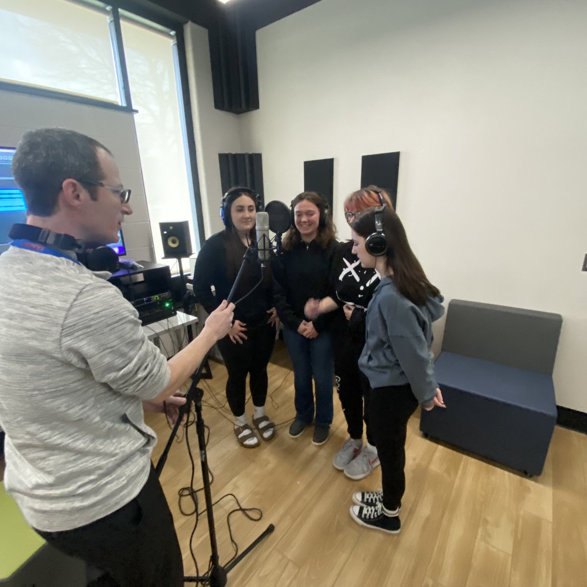 Megan Tackentien tweet media