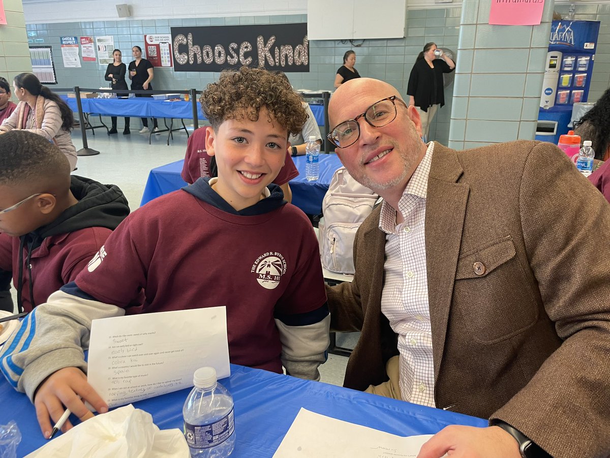 MS101_Bronx's tweet photo. Hero Breakfast 2023! #ms101strong #choosekind #workhrd https://t.co/gkwCpHlTgO