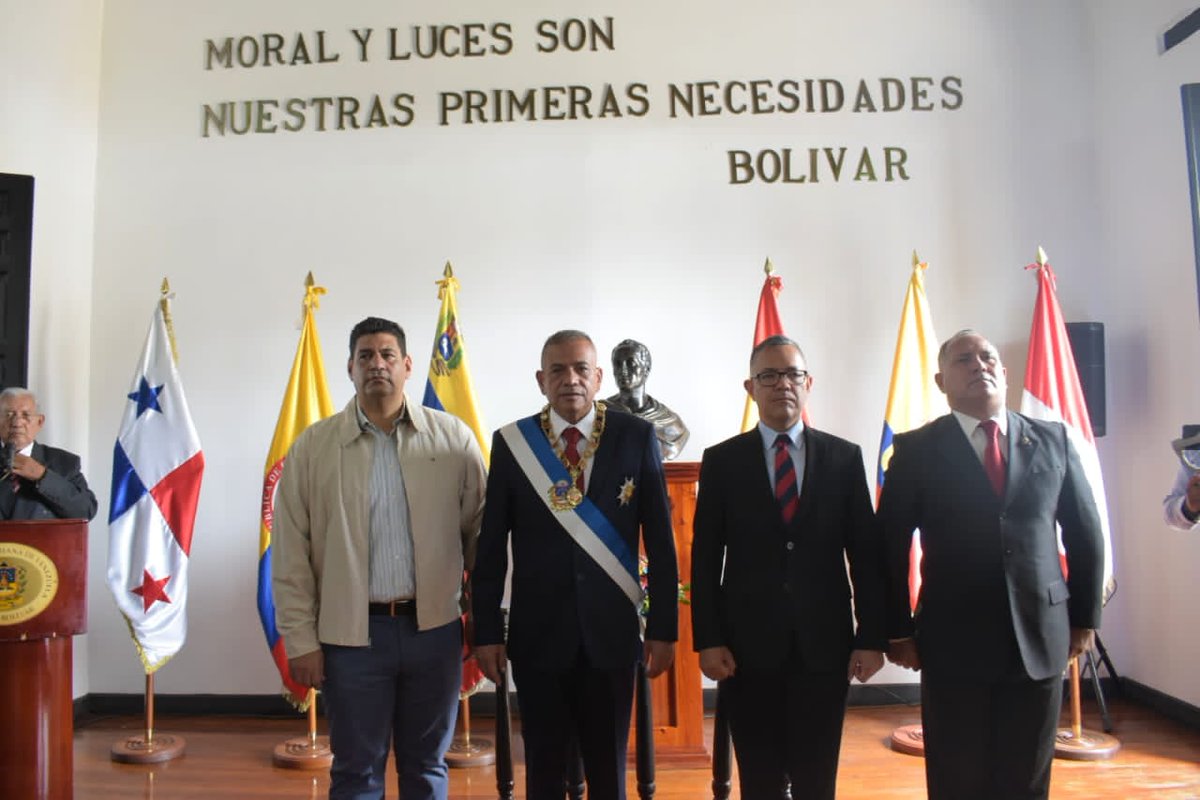 Celebramos 204 años del discurso del Congreso de Angostura. #Bolívar, siempre ha formado parte importante de la historia, y tal día como hoy, el Libertador dio la clave para la revolución. 
#CeseALasSanciones