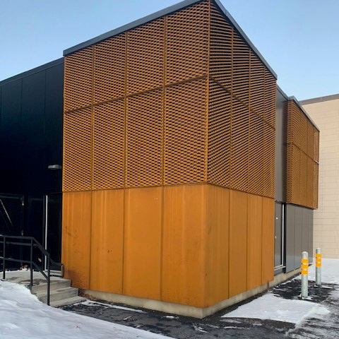 AmicoArchMetals's tweet photo. Equipment screens aren't typically this elegant....
Visit our website for more examples of design innovation: https://t.co/VCSABCAkI8
#architecture #screen #expandedmesh #corten #metal #aluminum #designmatters #archlover #HVAC #metalarchitecture https://t.co/6PED8Q9cXC