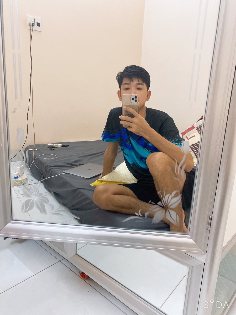 phanhoailong's tweet photo. Chán quá tar https://t.co/21XKZZcdEZ