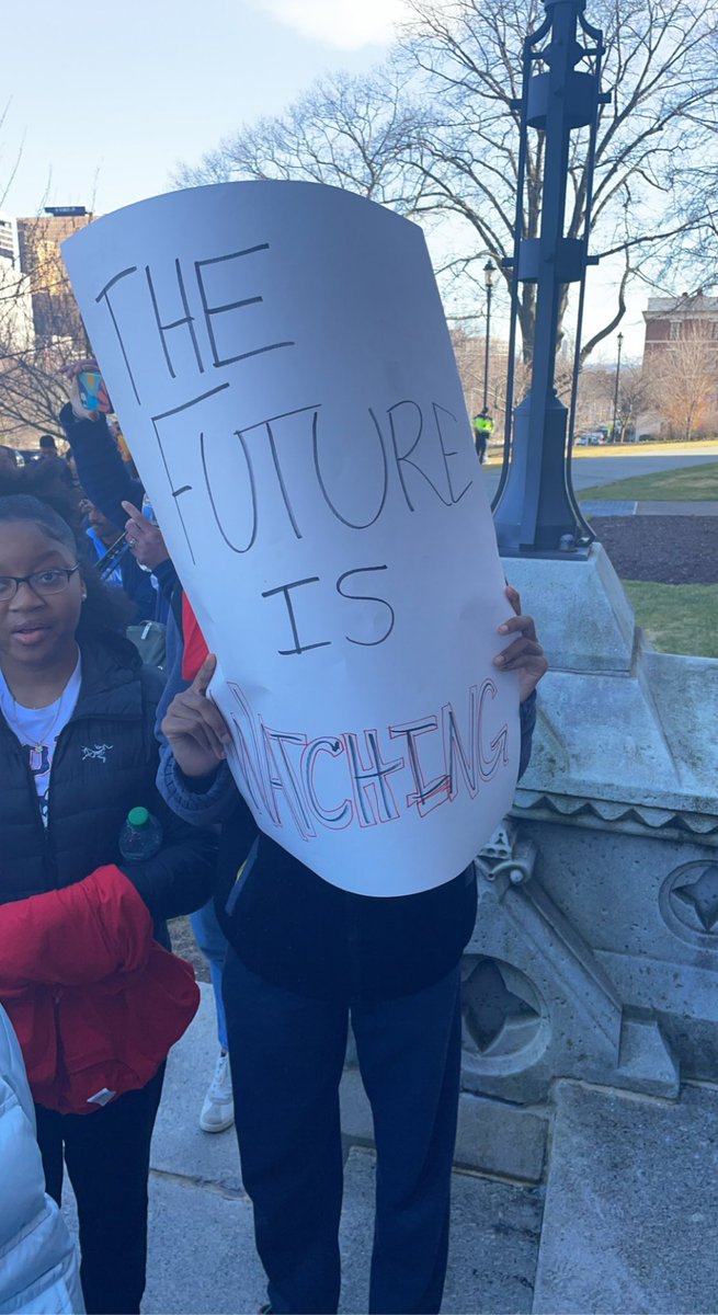 blm860's tweet photo. UConn Students fighting for their future. #SaveUconn https://t.co/WFKjByoFex