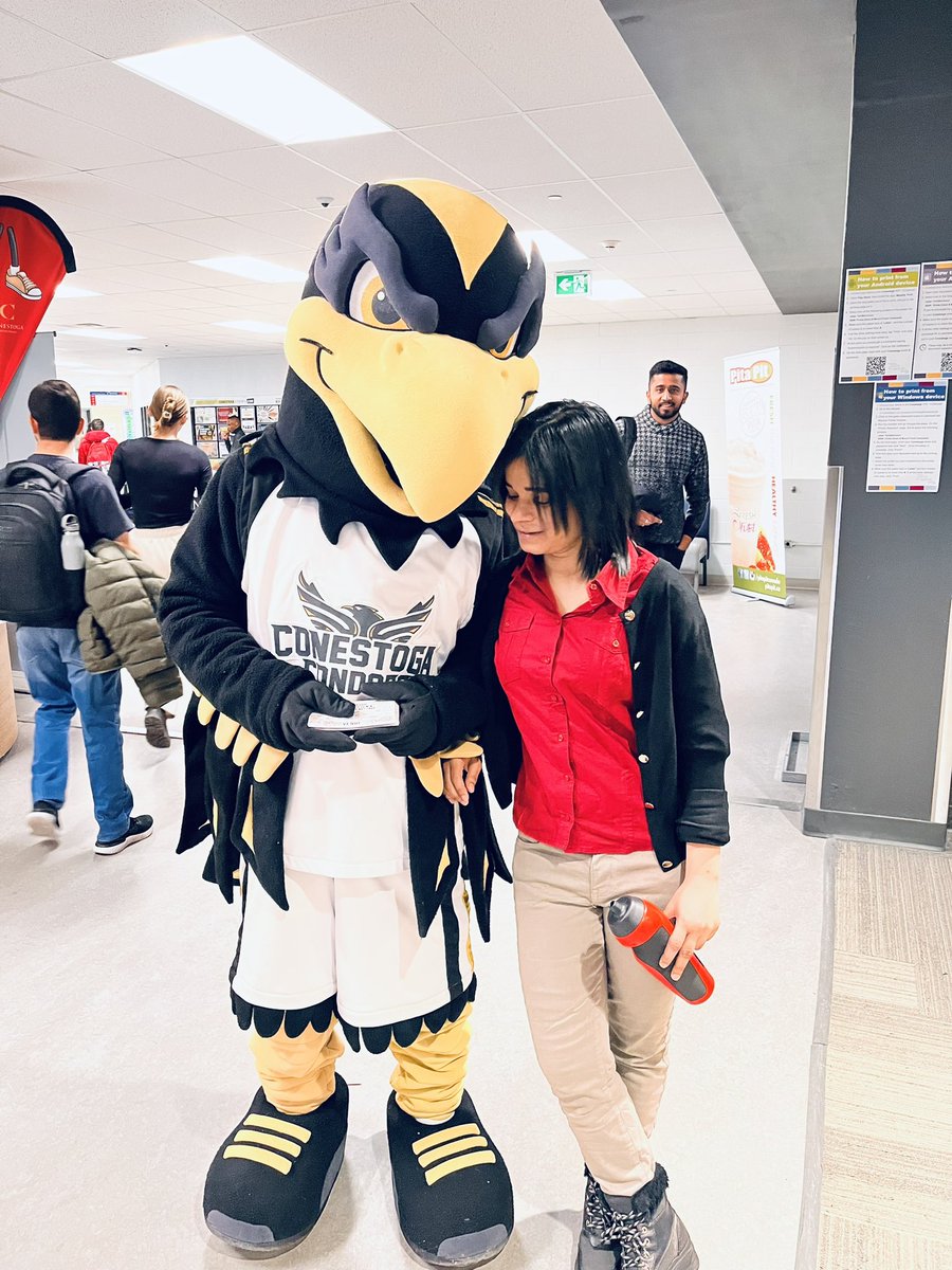 I finally met the star of the college.🤩
Cliffyyy, you’re too adorable to be ignored! 💙🍭
-
#college #conestogacollege #condors #collegelife #students #ValentinesDay #photography #red #love #dooncampus