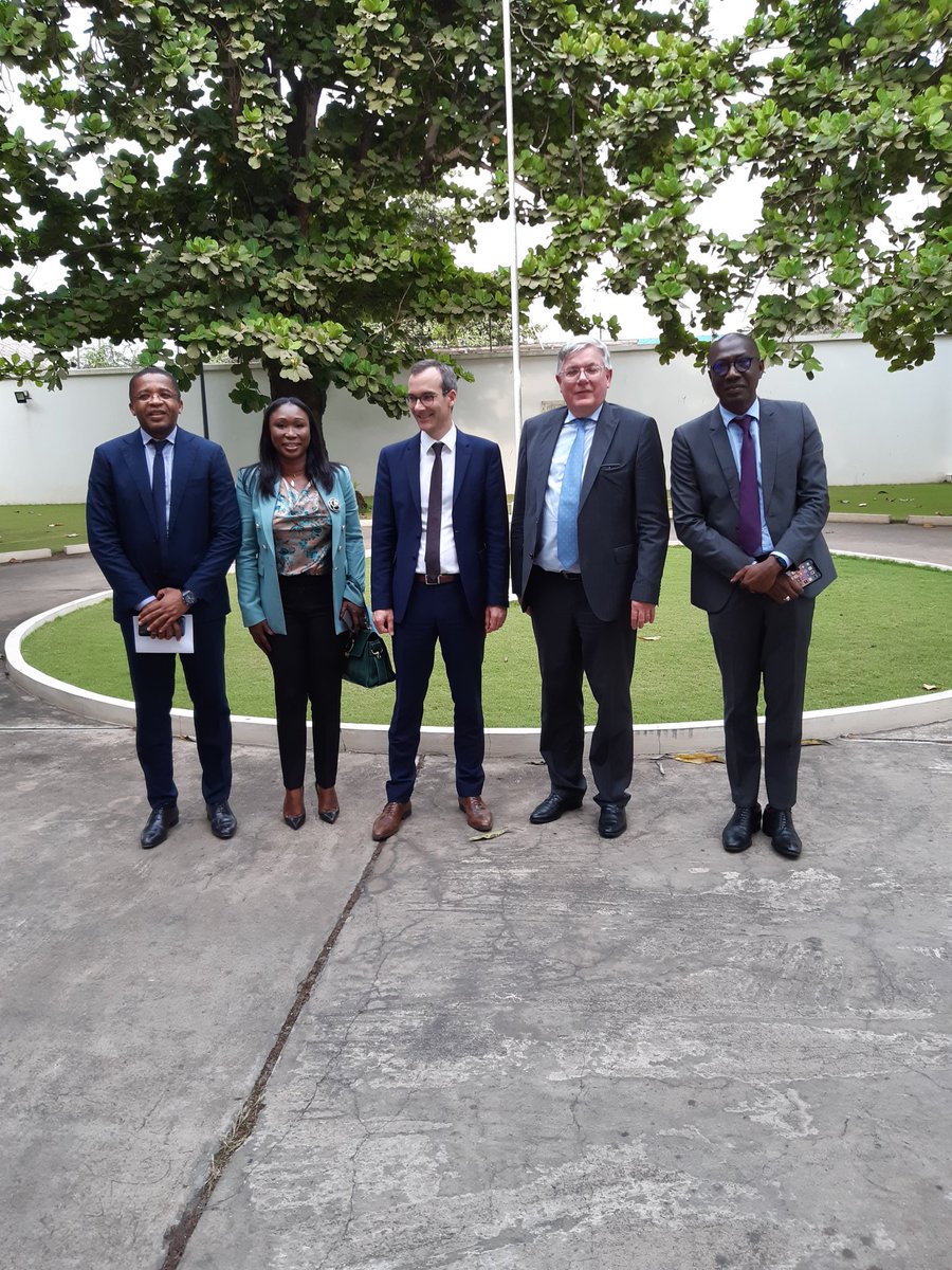 Augustin Favereau tweet media