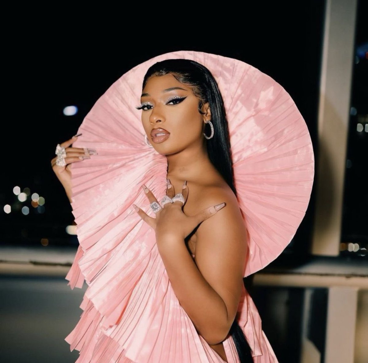 mefeater's tweet photo. Happy 28th Birthday to Megan Thee Stallion we hope she is doing well and enjoying her day 💕 https://t.co/bHLh1acRx0