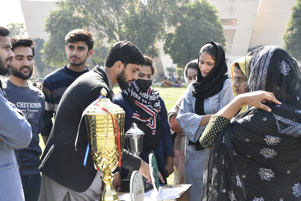 ds_uog's tweet photo. Membership Drive
Day 1
#UOG #DS #InductionDrive https://t.co/2Dl8s6JKUf