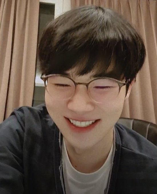 โฮร่าแช シ tweet media