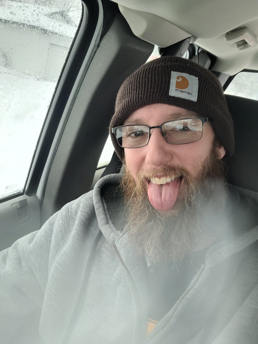 SpaceManLFG's tweet photo. #snowwars https://t.co/vqu9yE83AA