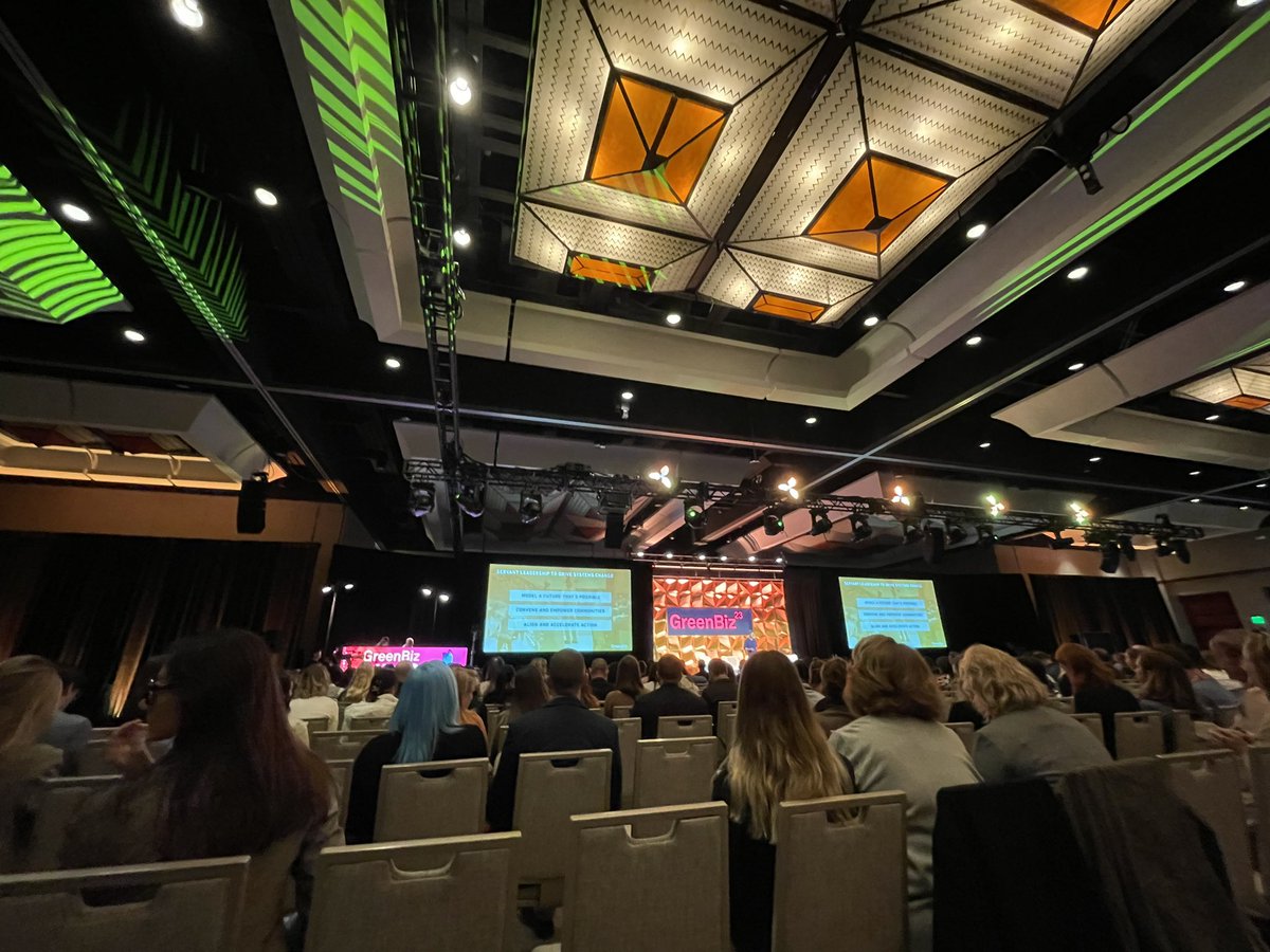 Suzanne Fallender tweet media