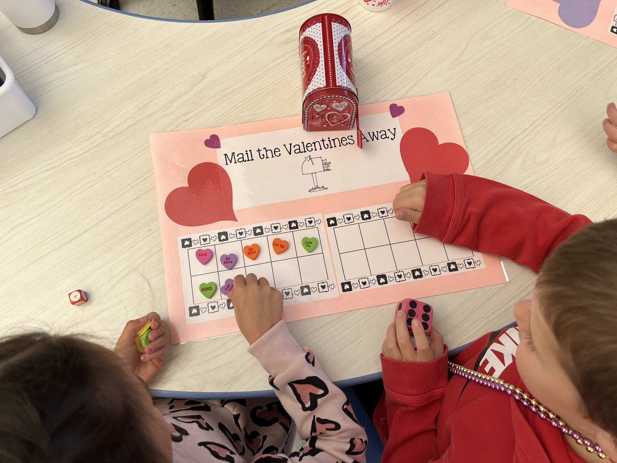 Wolfman1st's tweet photo. Valentine’s Day fun in kindergarten! Exchanging valentines, decorating necklaces, math games, and BINGO❣️ https://t.co/9UIuxu2lCE