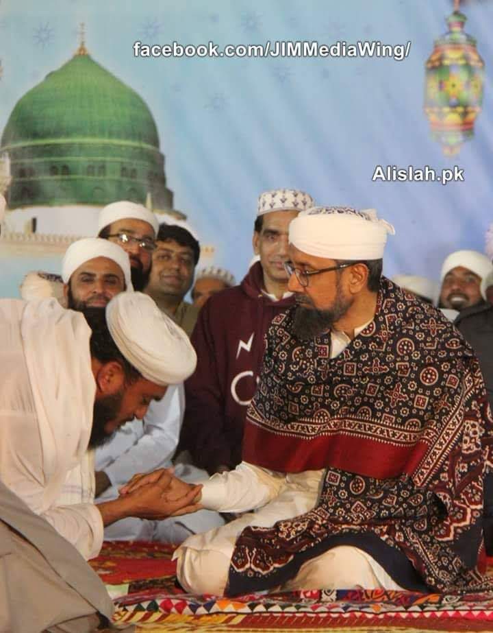 TahirProduction's tweet photo. جب آپ کے دوست یعنی سجن اور سرپرست یعنی سائیں
ایک ہی کامل شخصیت ہوں تو چہرے پہ مسکراہٹ و طمانیت اور دل میں سکون و عطاء صاف صاف محسوس کی جا سکتی ہیں
#jimmedia #rtj #altahirproduction https://t.co/Oxk8czve2B