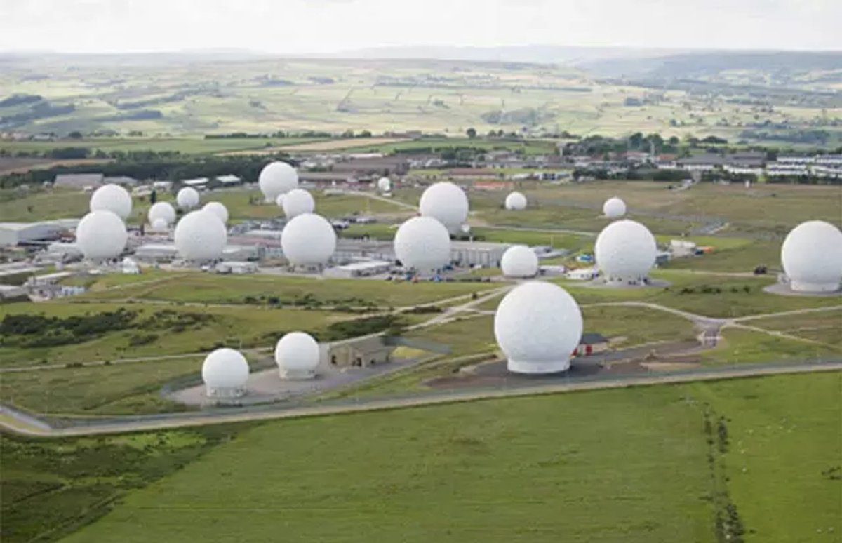 BREAKING: Photo of the farm in Chyna where the #ChinaSpyBalloon are grown. 

It's believed up to 80,085 Balloons a year are grown here, each costing just $71.75 &amp; that the plan is to bankrupt the USA as Sky Pigeon anti balloon missiles cost over $80,085 

📸 from a Canberra #UFO