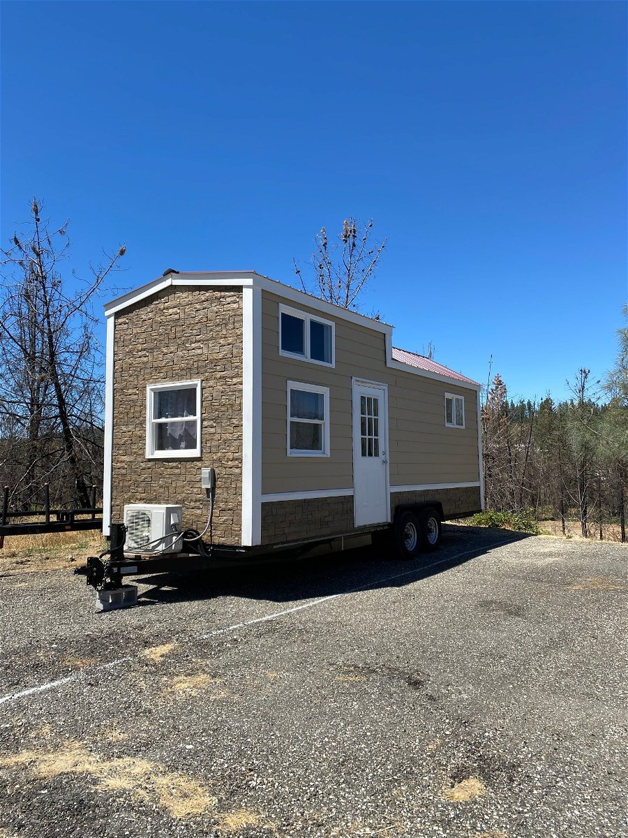 Tiny House Listings tweet media