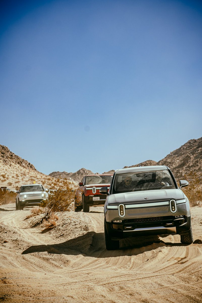 KahnMedia's tweet image. Another successful year at King of the Hammers thanks to our team on client, @OPTIMABatteries who hosted the very first, EV-only off-road drive ⚡

Which EV would you be driving?

#OPTIMABatteries #KingoftheHammers #EV #ElectricVehicles #OffRoad