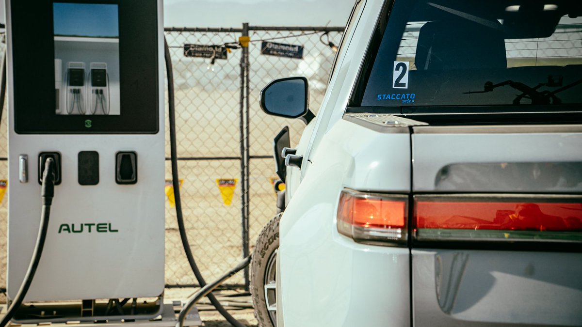 KahnMedia's tweet image. Another successful year at King of the Hammers thanks to our team on client, @OPTIMABatteries who hosted the very first, EV-only off-road drive ⚡

Which EV would you be driving?

#OPTIMABatteries #KingoftheHammers #EV #ElectricVehicles #OffRoad