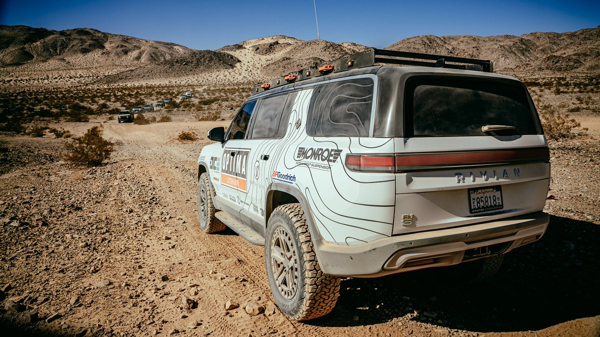 KahnMedia's tweet image. Another successful year at King of the Hammers thanks to our team on client, @OPTIMABatteries who hosted the very first, EV-only off-road drive ⚡

Which EV would you be driving?

#OPTIMABatteries #KingoftheHammers #EV #ElectricVehicles #OffRoad