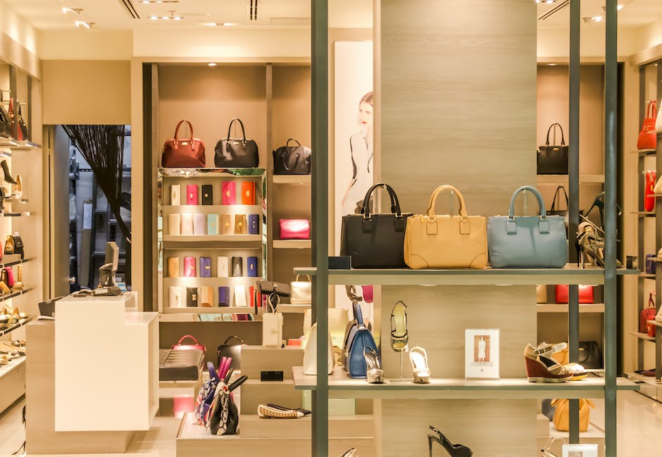 Shop Local... Shop Local... Shop Local.... Need help finding what you need? We've got you covered. ow.ly/xMFh50MTcC5 

#ExperienceYR #ShopLocal #Community #Vaughan #KingCity #Aurora