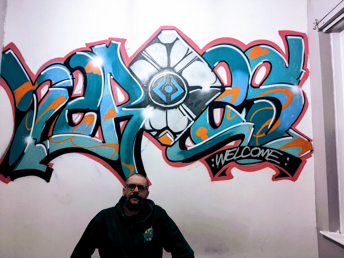 GrandadGaming_'s tweet image. I was going to add the traveller to the background of my "Heroes Welcome" new graffiti stream room wall but doesn't feel right after the latest development
What do you think? @Cozmo23 @DirtyEffinHippy @TheSamBartley @_Timonx25 @Destiny2Team @DestinyGameUK 
#AOTW #Destiny2AOTW