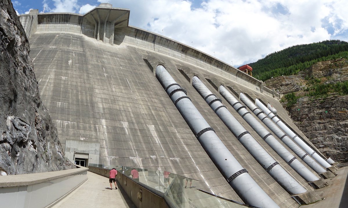 big dam historians: are there any good histories of living and working around hydroelectric dams after they were completed and operational? after the ribbon cutting: maintenance, upgrading, labour relations, etc. #envhist #histtech