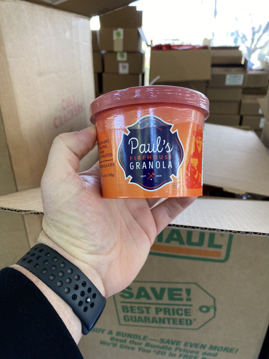 tmarcyes's tweet image. Look what I found at #smallbizbigimpact day @QuickBooks !! Let’s go!!