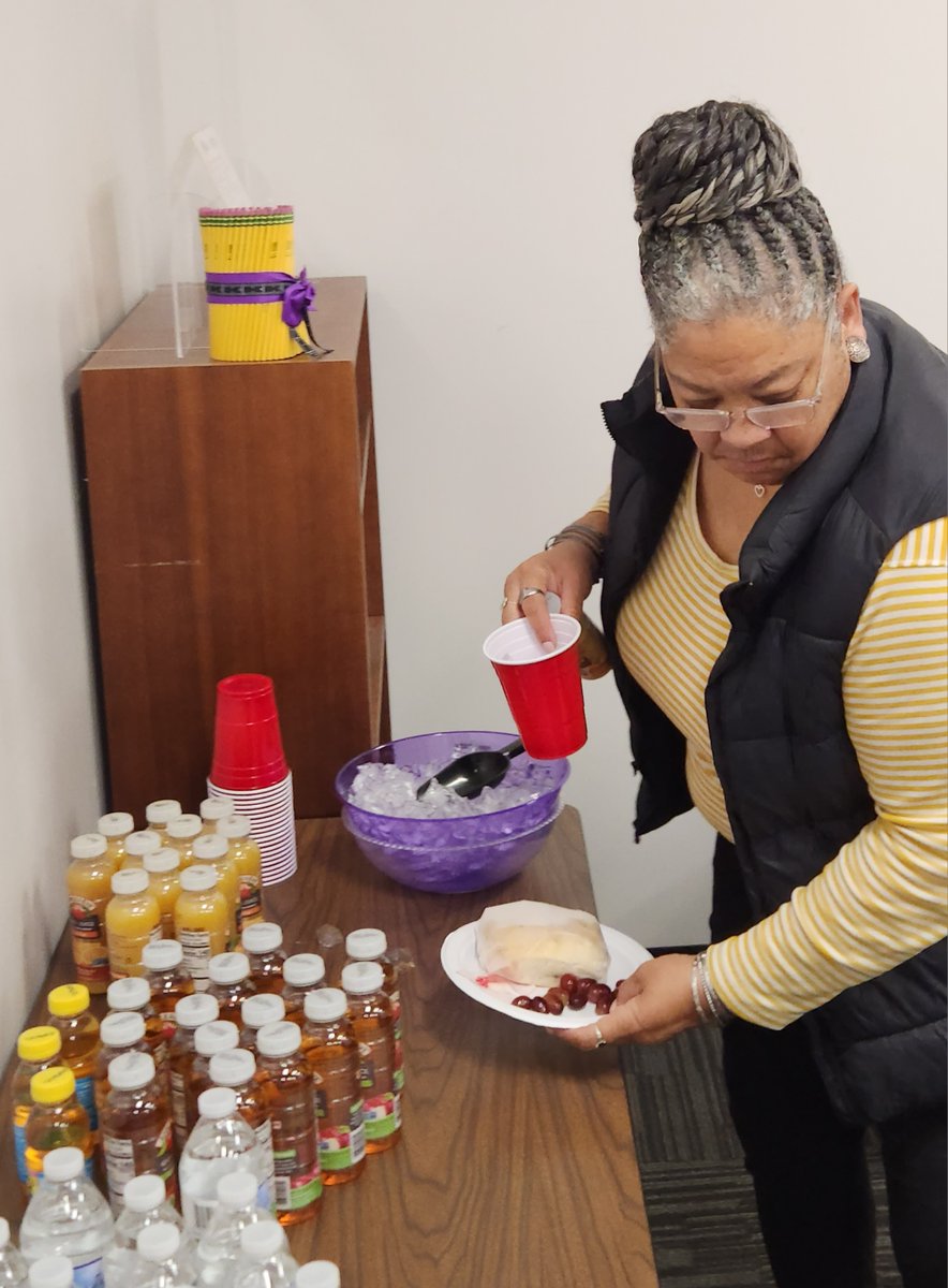 WeAreRECHS's tweet photo. Thank you so much to the PTO of the Griffins for providing the staff with breakfast this morning. The food from Debbie's was wonderful! We always look forward to your monthly food tables! You all ROCK! @RCS_NC @MyRockinghamCC https://t.co/2xCDiAm8V0