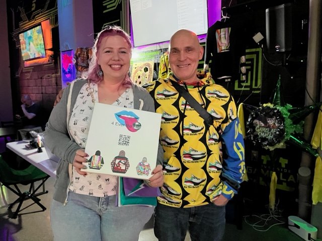 PinballProfile's tweet photo. NEW! Ep. 355. Neil Hodge, 4evertheflip

His pinball hoodies are everywhere! The founder of https://t.co/EjMzdoQqTr talks about his line-up of clothing, his 1st trip to INDISC, and helping the Pinball Profile "Played In America" tour.

https://t.co/q15mBkHpkT https://t.co/OsYeN2omHT