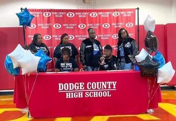sportsguymarv's tweet photo. Congratulations to Lamarie Mitchell and Damarion Simmons who signed to play football today with Faulkner University. These outstanding student-athletes represent Dodge County so well. #DCWhat https://t.co/8VR4OCxtSk