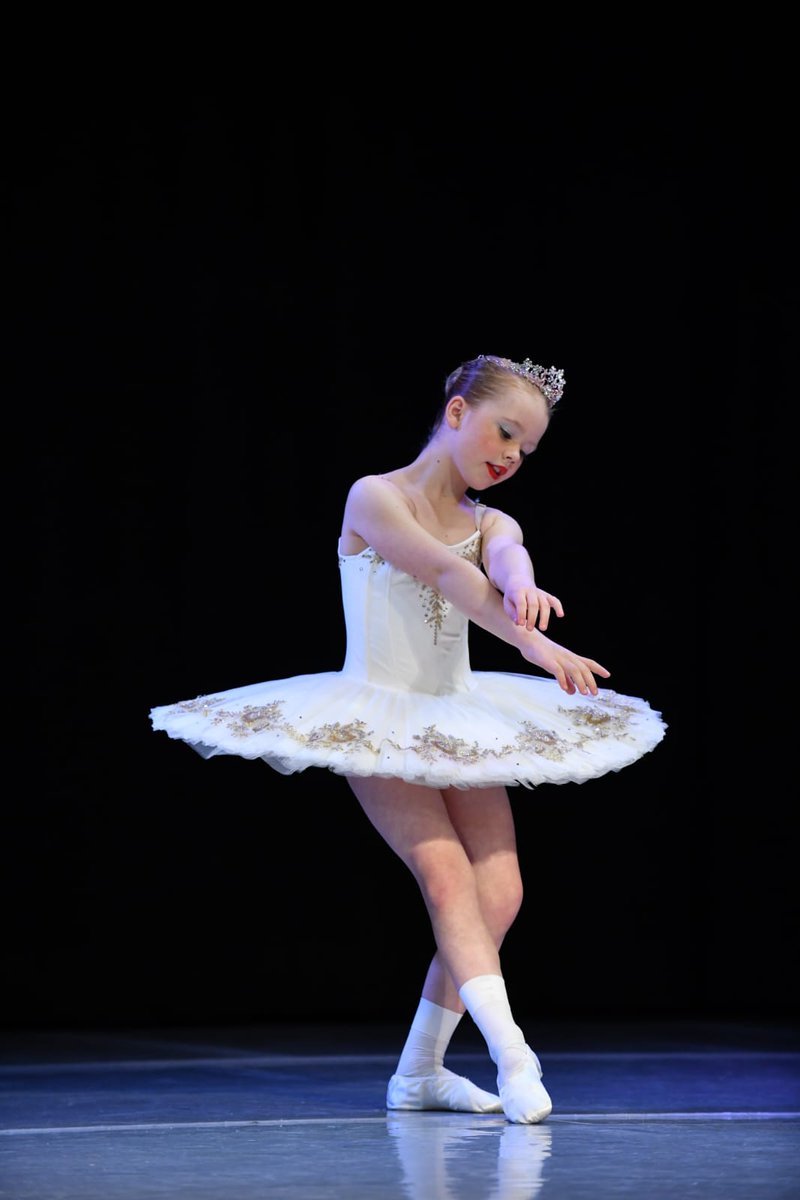 What an amazing day for this fabulous dancer! 2 solos today, and to come away with 2 gold medals is just the icing on the cake!  🏆🏆🥇🥇