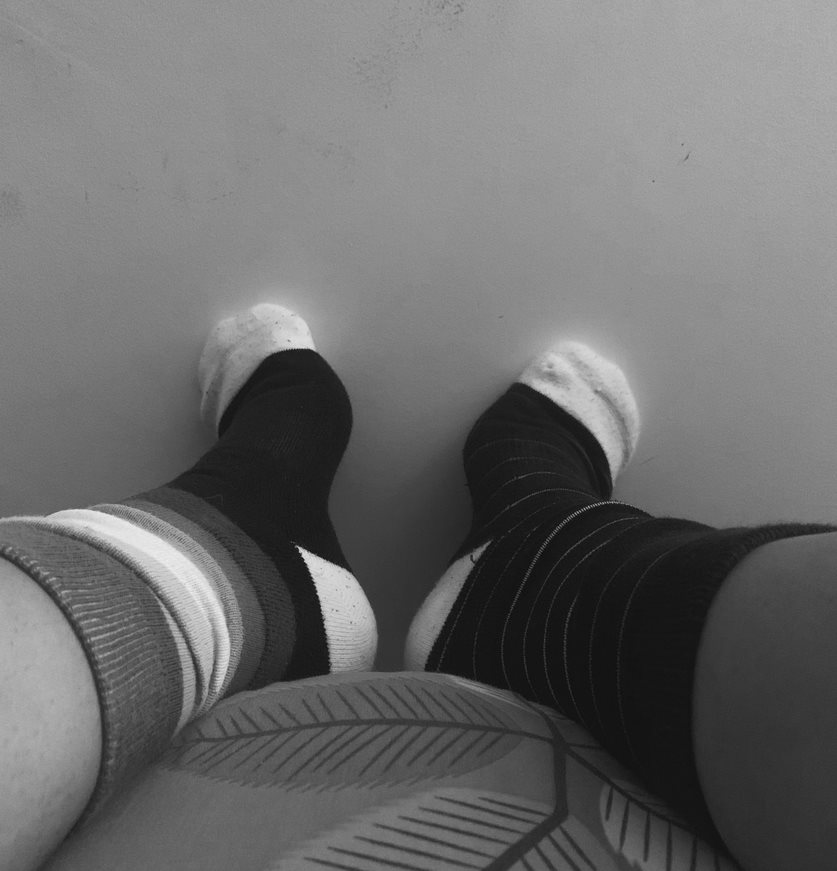 Sunshineeforu's tweet photo. Socks time!

#feet #feetpicsforsales #feetfetiche #socksgirl #onlyfans #onlyfansgirl #onlyfansfree #onlyfansfeet https://t.co/Ut6E4R3Xs0