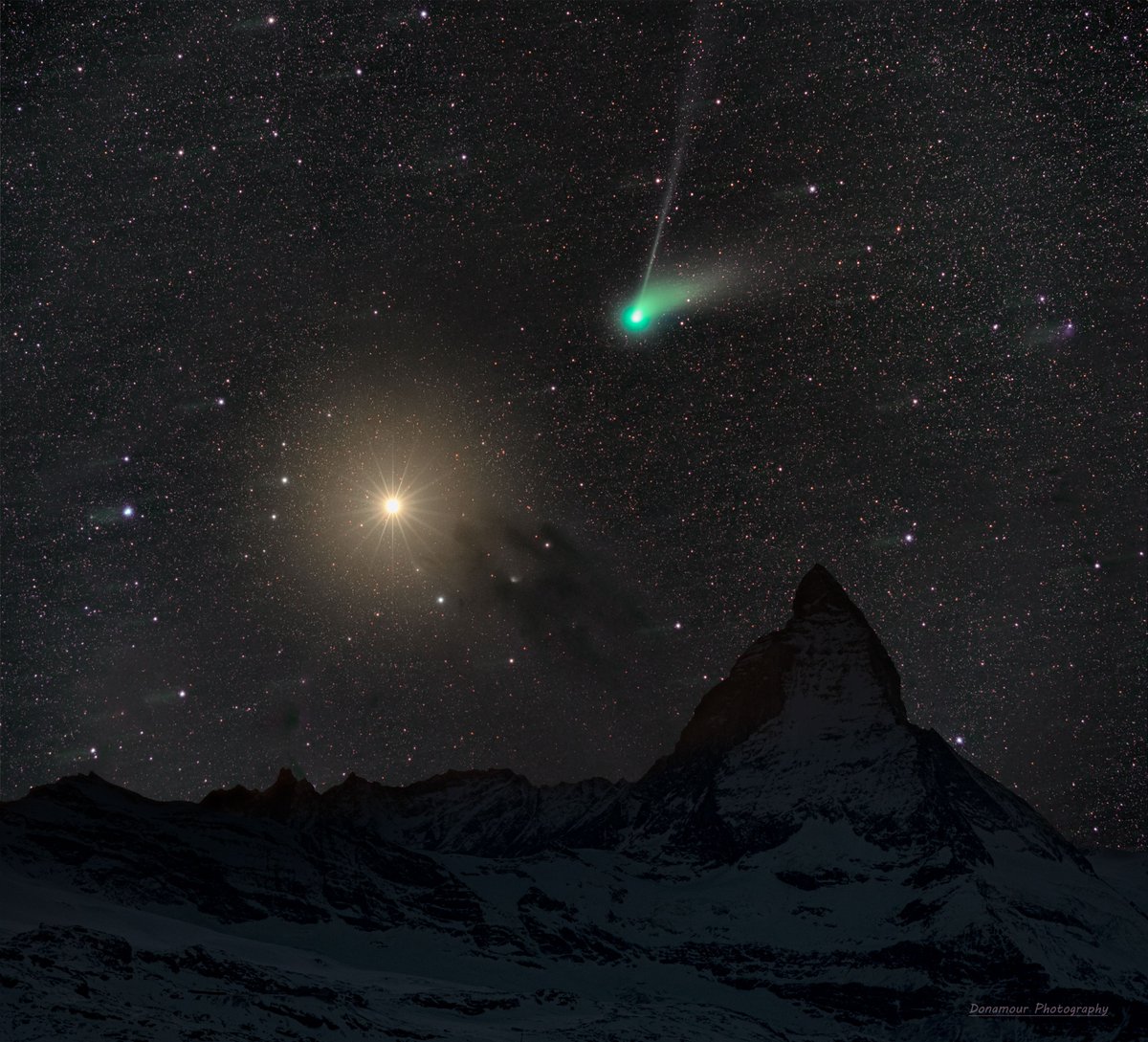 Comet ZTF and Mars
Image Credit &amp; Copyright: Donato Lioce