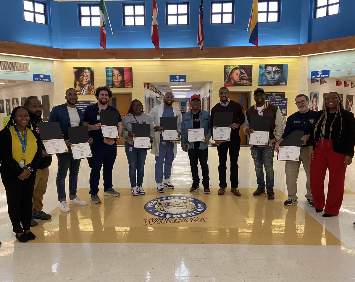 kelsedwards1016's tweet photo. Career Day was a success! Thank you to all of our guest speakers who came to pour into our scholars today! We appreciate you! #CCMW #careerday #aps @APSPerkerson @AP_Ayers_PES @principaltford @apsupdate https://t.co/8P8Q4VVc0T