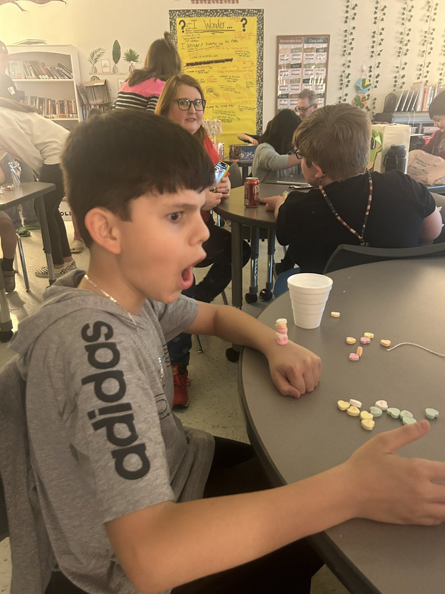 Ms. Duvak tweet media