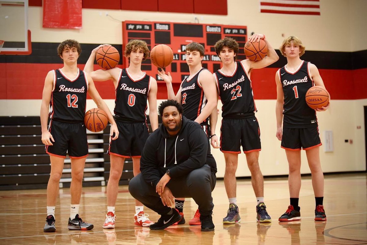 RHS GIRLS BASKETBALL tweet media