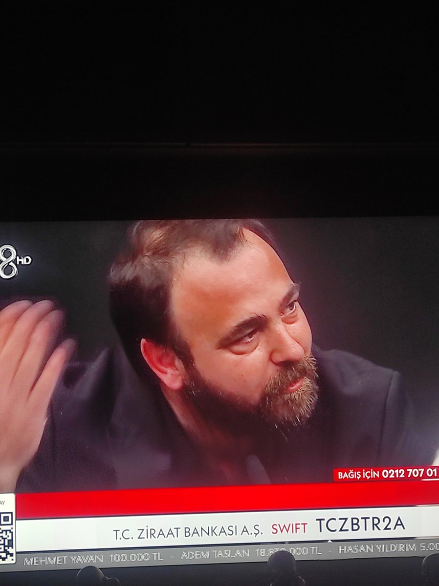 Ferdi Sancar Sesinin titremesi, bağışı gizlemek istemen, gözlerinin dolması gerçekten duygulandım. Mükemmel bir insansın. #ferdisancar #nihathatipoglu Çağla Şikel  #ortakyayin Tarkan Koç holding hala 128 Kemal Kılıçdaroğlu Şaka Kıvanç Tatlıtuğ #TuerkiyeTekYuerek  #SerenaySarikaya