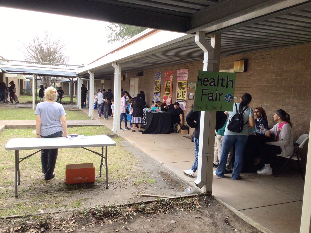 SSELibrary's tweet photo. Our first health fair event and STEAM themed event was a hit!
Thanks to @cmhouston @cishouston for putting it together and the community partners that showed up!
@SBISDLibraries 
@harriscountypl @YMCAHouston @Amerigroup @springspirit @BakerRipley https://t.co/27FqnFZfve