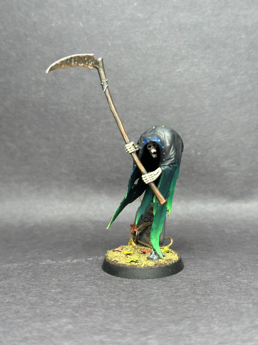 evanchilton's tweet photo. Just finished this spooky gentleman. He was a test model for my nighthaunt army! https://t.co/6oM49pAUxO