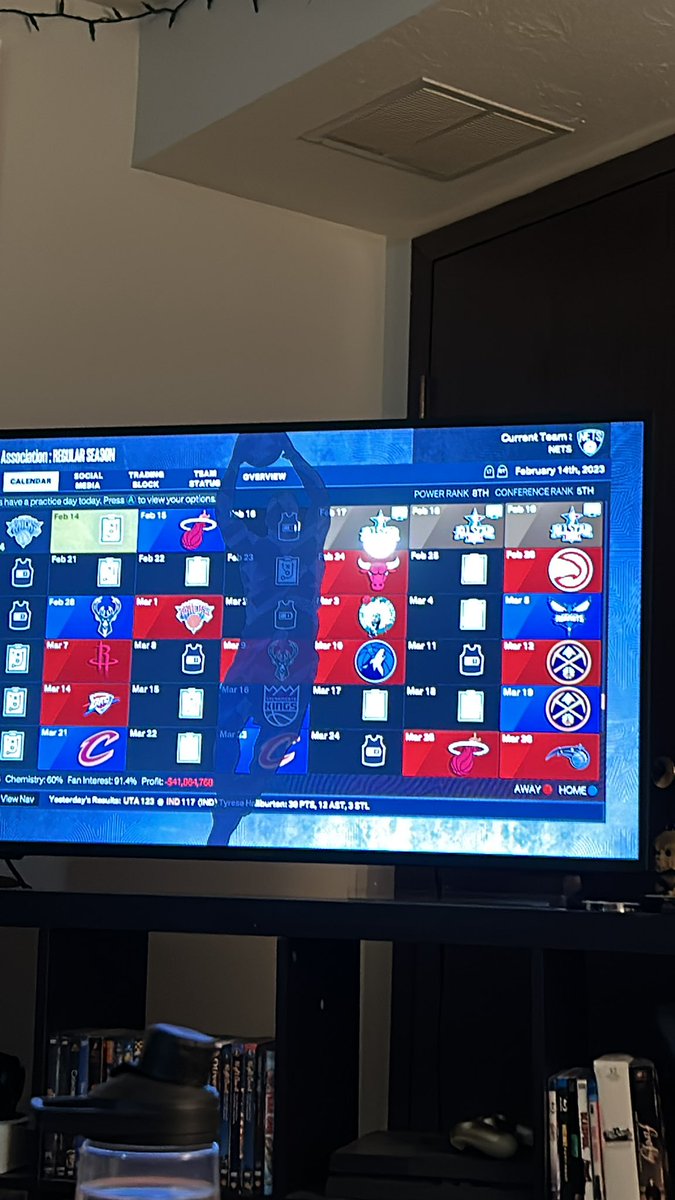 .<a href="/2KSupport/">2K Support</a> what is this? Happening with the update on newly created franchises.