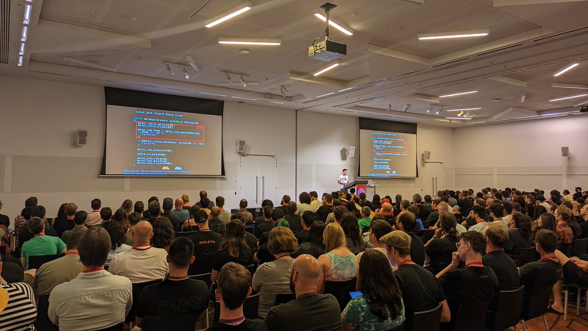 igasgeek's tweet photo. Fascinating talk by @yujiyokoo presented from Saga Mega Drive at #rubyconf_au 😱 https://t.co/TeWkmJs0Xu