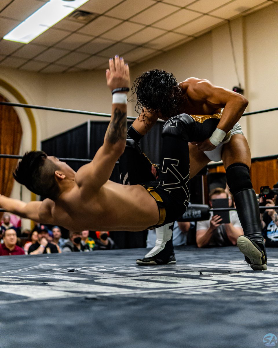 stabodeely's tweet photo. More from @beyondwrestling #MiightSnow. Above The Rest @GabrielSkye_ & @Tristen_Thai vs YoKai @Janai_Kai & @theonlyoya https://t.co/qWM8xn70pB
