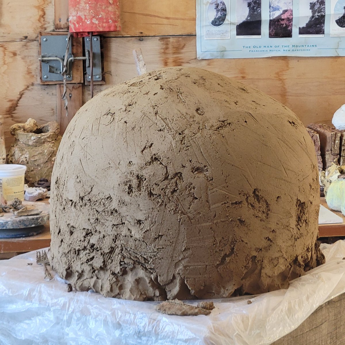 flw001's tweet photo. #clay #ceramics #ceramic #wildclay #greenware #workinprogress https://t.co/hV5Eg2HXxy