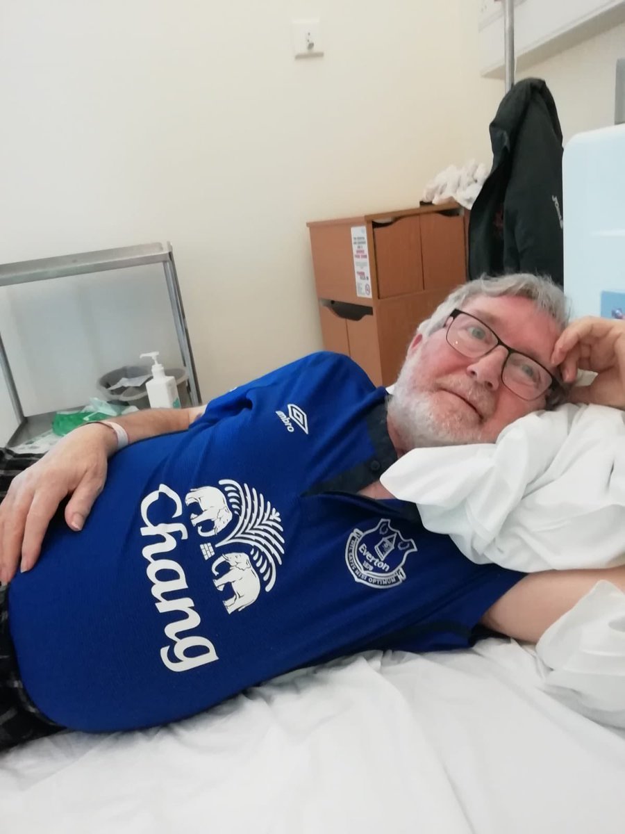FaCoachSummers's tweet photo. Calling on the power of the spirit of the blues! @Everton @grandoldteam @evertonspares @EvertonUSA @EvertonBlueArmy @EITC my dad has been in and out of hospital for the past few years with several health problems  and today was diagnosed with Alzheimer’s &amp; Vascular Dementia. https://t.co/AKQhRkPWnX