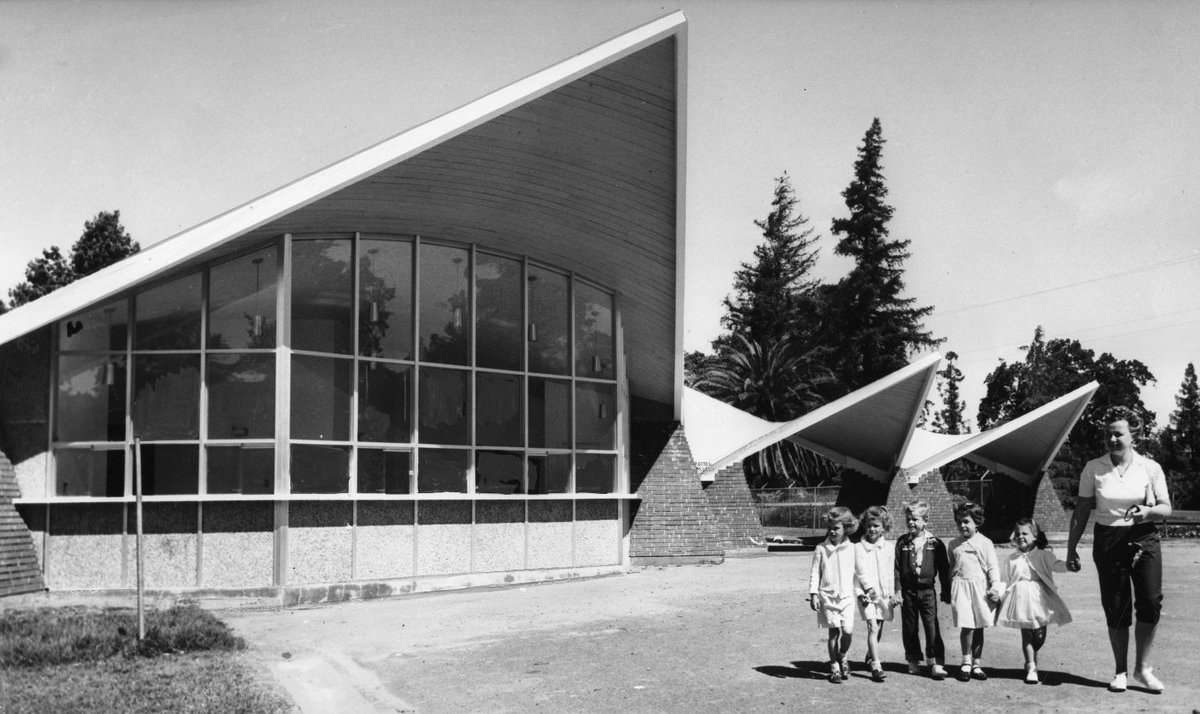 PreservationSac's tweet image. Help us list the Sacramento Zoo Entrance, a local Googie style architectural icon designed by Rickey &amp;amp; Brooks, in the Sacramento Register! Send an  email to @RickJenningsD7 &amp;amp; City Council via the link below, asking them to vote YES. #historicpreservation
preservationsacramento.org/advocacy