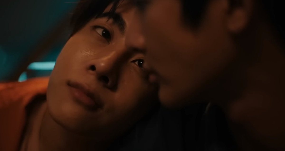 linyteens's tweet photo. Jim teve o coração dilacerado uma vez, se ele descobrir que o Wen tem namorado, vai sofrer novamente 😭

#MoonlightChickenEP3 #EarthMix #MoonlightChicken #bl #gmmtv #EarthPirapat #mixsahaphab #mix #earth #Mixwin https://t.co/irQZ70Mcad