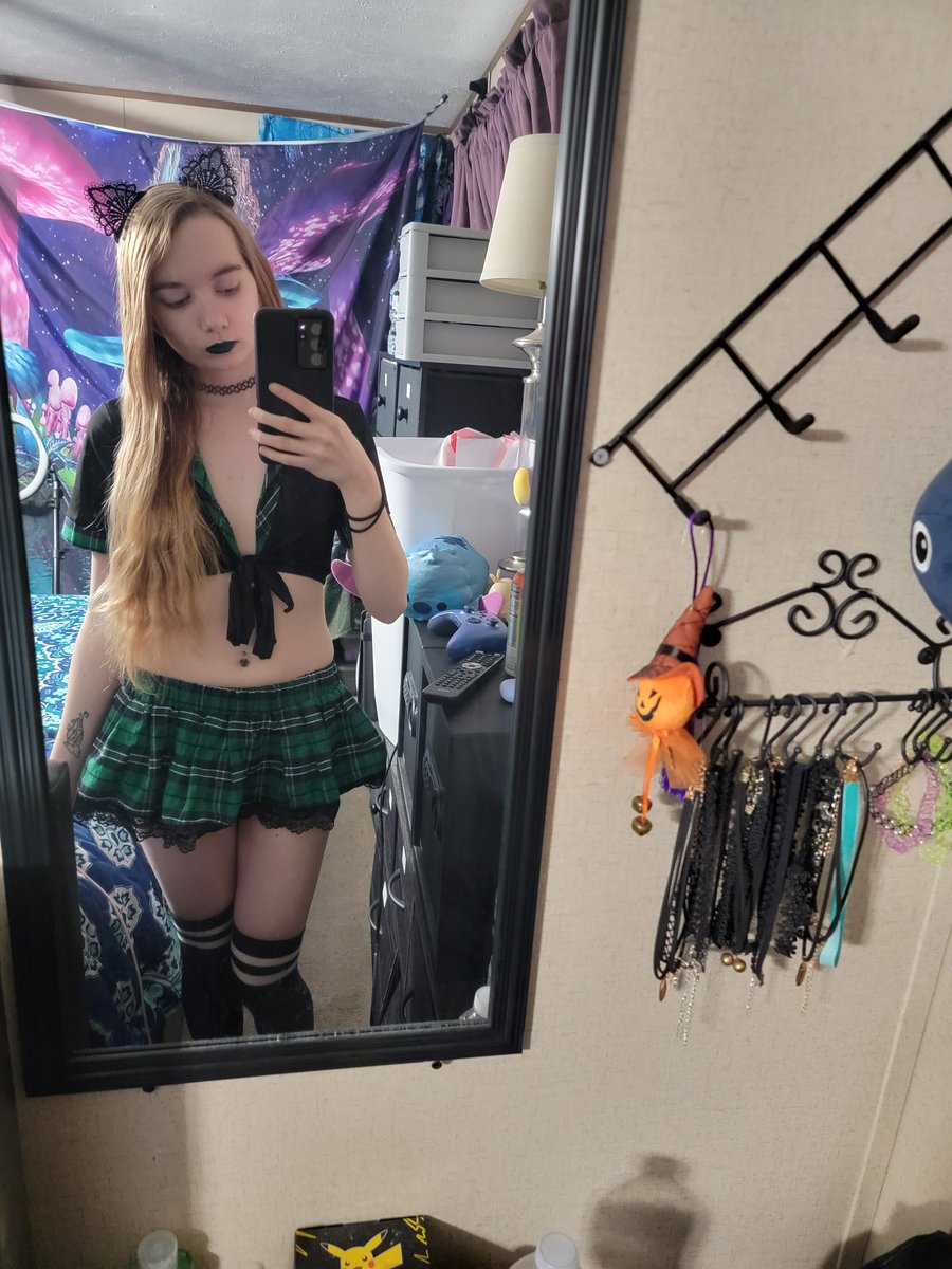 Jade Uchiha tweet media