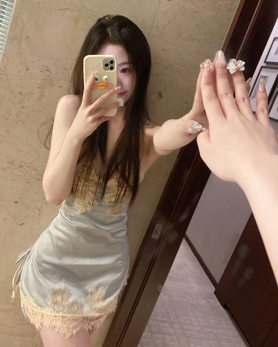 ClaudeHarold20's tweet photo. 現在有空
服務很到位啦
有需要服務的哥哥們
找妹妹喔
制服控
Line：qww88
#嘉義單男 #嘉義單女 #嘉義個工 #嘉義市 #嘉義約砲 #嘉義外送茶 #嘉義付費約 #嘉義援交 https://t.co/cYujaGgxtD