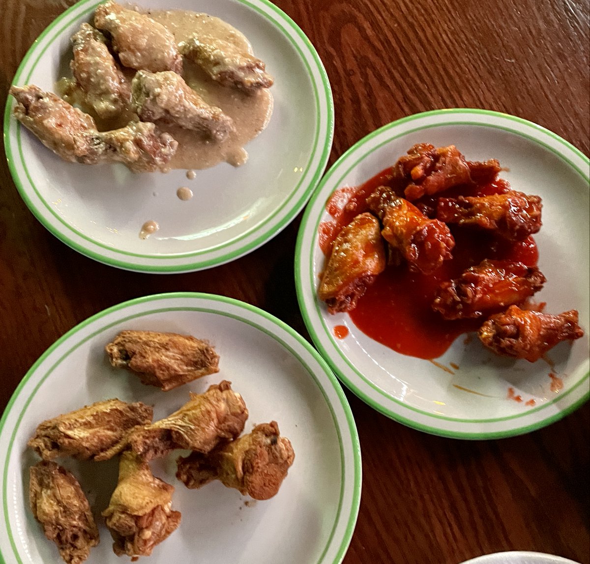 TheWingMen1's tweet photo. Decided to go with the Classics - https://t.co/rc0aQriLNu https://t.co/icJgDArwWu