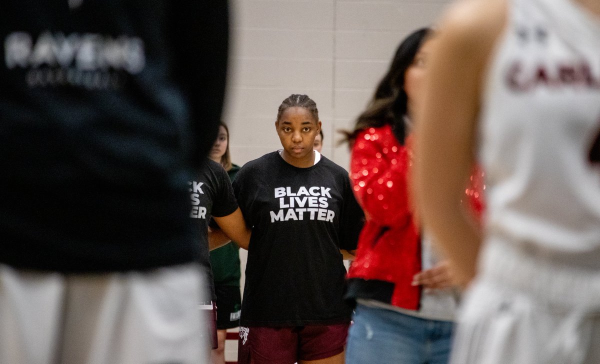 _Rich_Coffey's tweet photo. OUA WBB: The @CURavens took the win at #CapHoops 12 days ago, but tonight it's 34-27 for the @uOttawaGeeGees after the first half at the Ravens' Nest.

A couple 📸 from the first half. 

#USPORTS | 📸: @49SPORTNET https://t.co/hyIfBTppFL