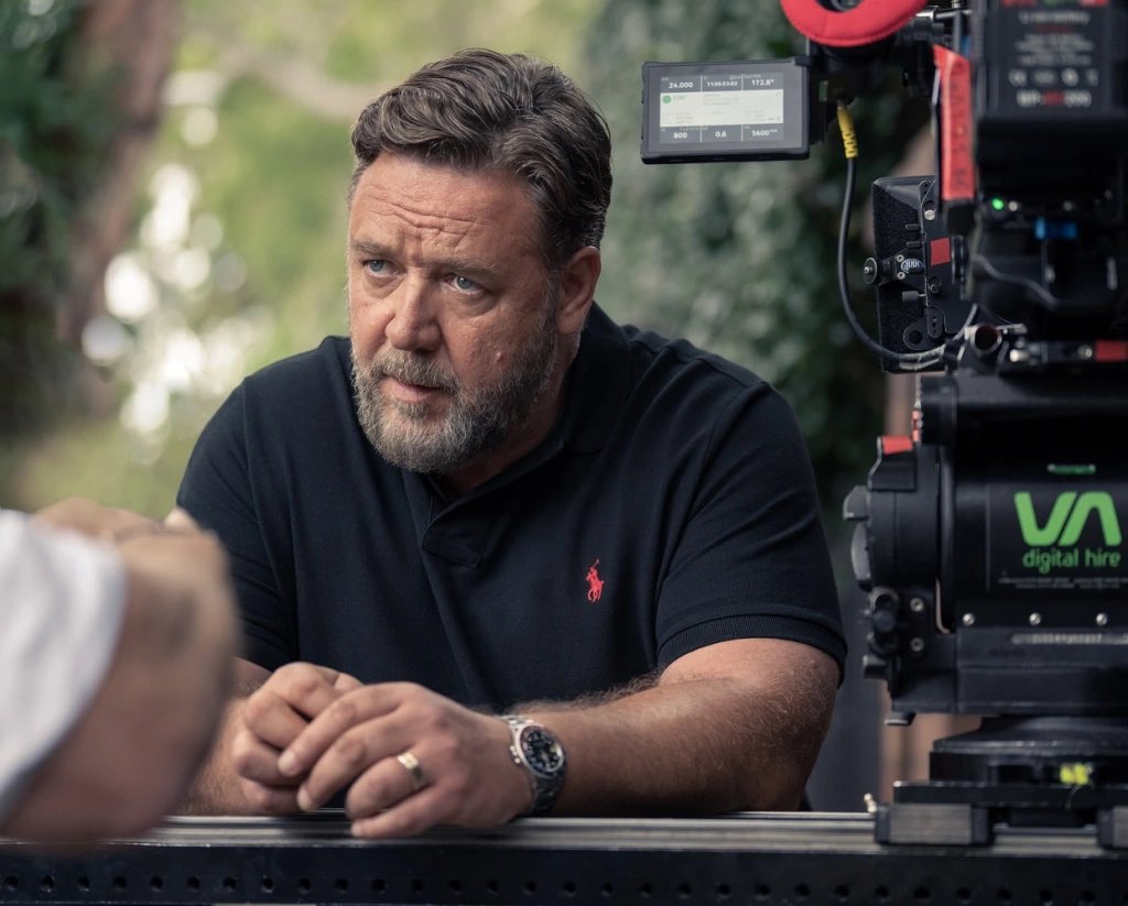 PremakeRemakeAD's tweet photo. #AdaptABook 
#Sideswipe (2025) Directed by Fisher Stevens. Screenplay by Anthony Bagarozzi. 

Russell Crowe as Det. Hoke Moseley 

Brandon Sklenar as Troy Louden 

Christopher Walken as Stanley Sinkiewicz https://t.co/5JL6weODY0