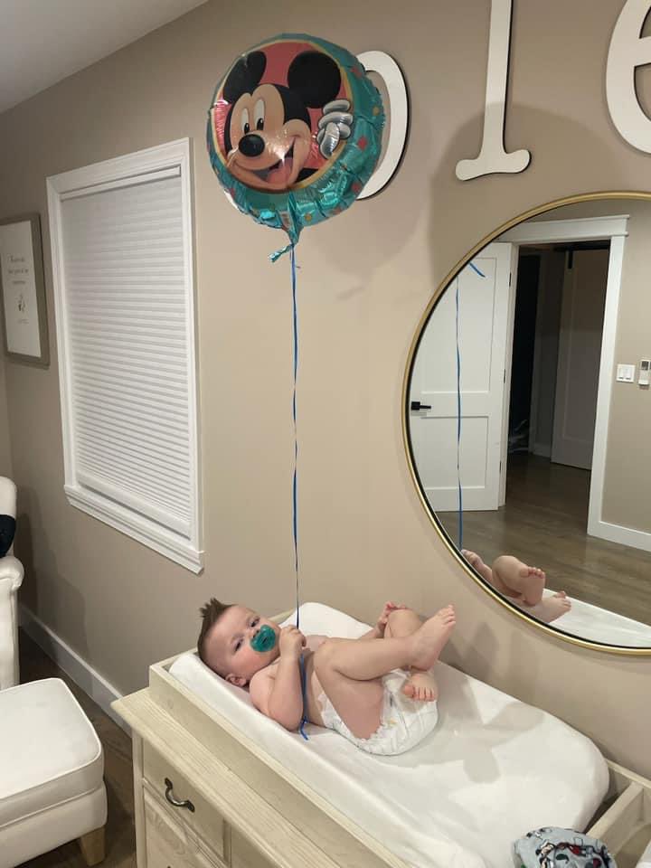 kellsbean's tweet image. Only thing I care about right now is Cole and his balloon 🎈